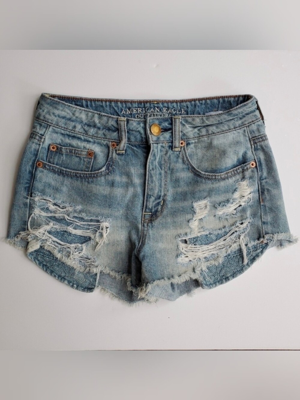 AMERICAN EAGLE High Rise Jean Shorts Size 2